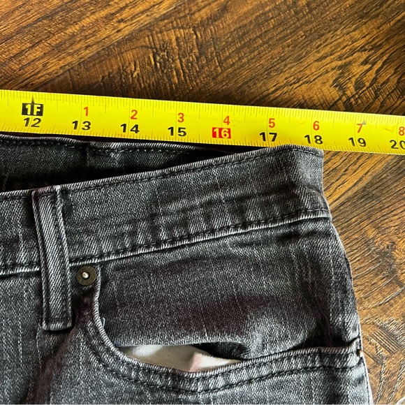 Levi’s 514 Faded Black Jeans - ACTUAL measurements 36x31 - Picture 8 of 8